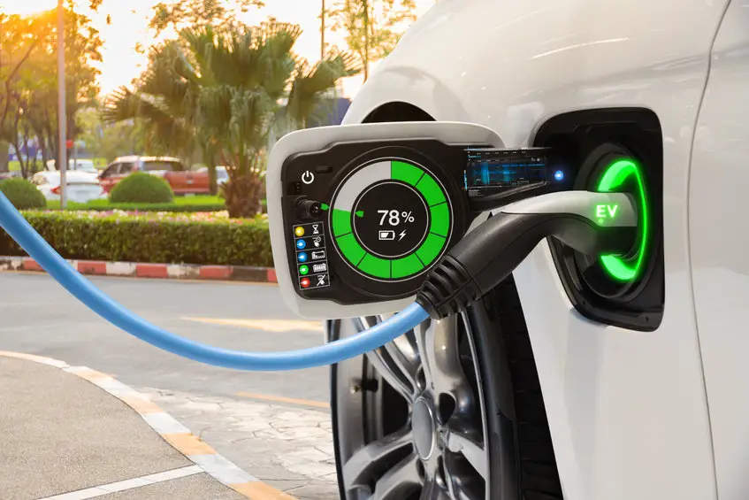 Combien de temps une voiture électrique doit-elle être rechargée