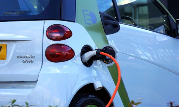 Borne de recharge : comment choisir la bonne pour votre véhicule électrique ?